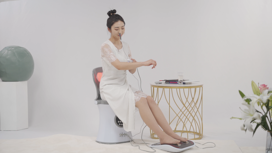 創新|引領|向未來·蘄善堂第七代智能光熏養生儀隆重上市！